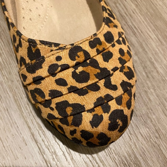 Cliff’s by white mountain size 7 leopard print flats - Picture 3 of 8